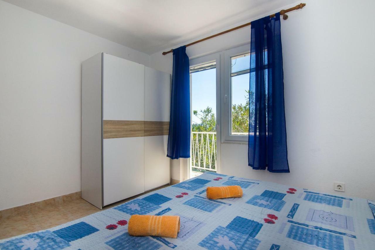Apartments Robinzon Petar Gdinj Exterior photo